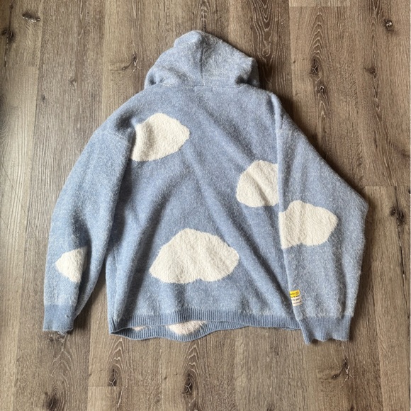 TAKA Original Life Is Beautiful Daisy cloudy day knit hoodie - Picture 7 of 11